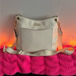 Geuss purse